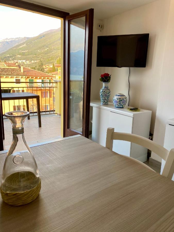 Appartement Casa Elvira à Brenzone Extérieur photo