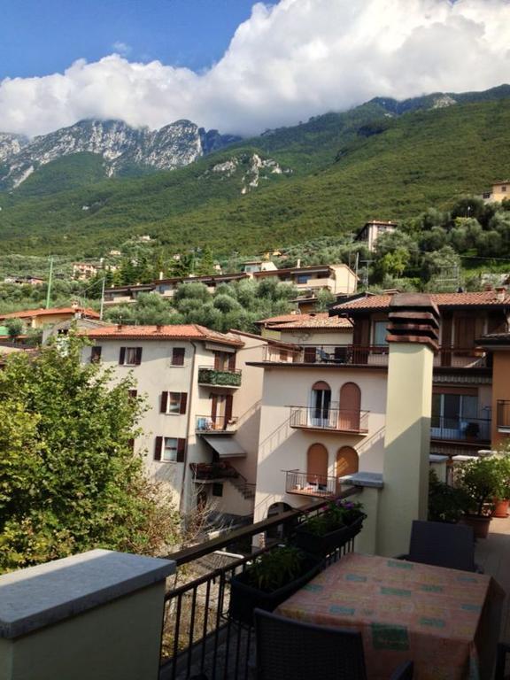 Appartement Casa Elvira à Brenzone Extérieur photo